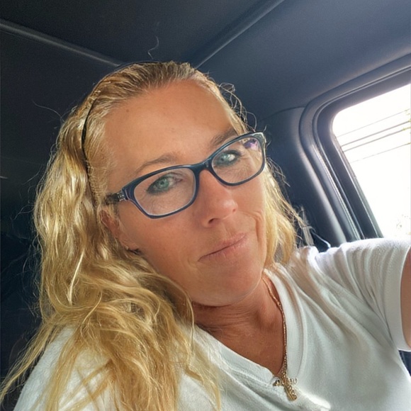 Meet your Posher, Rockergirl68 - Picture 12 of 12